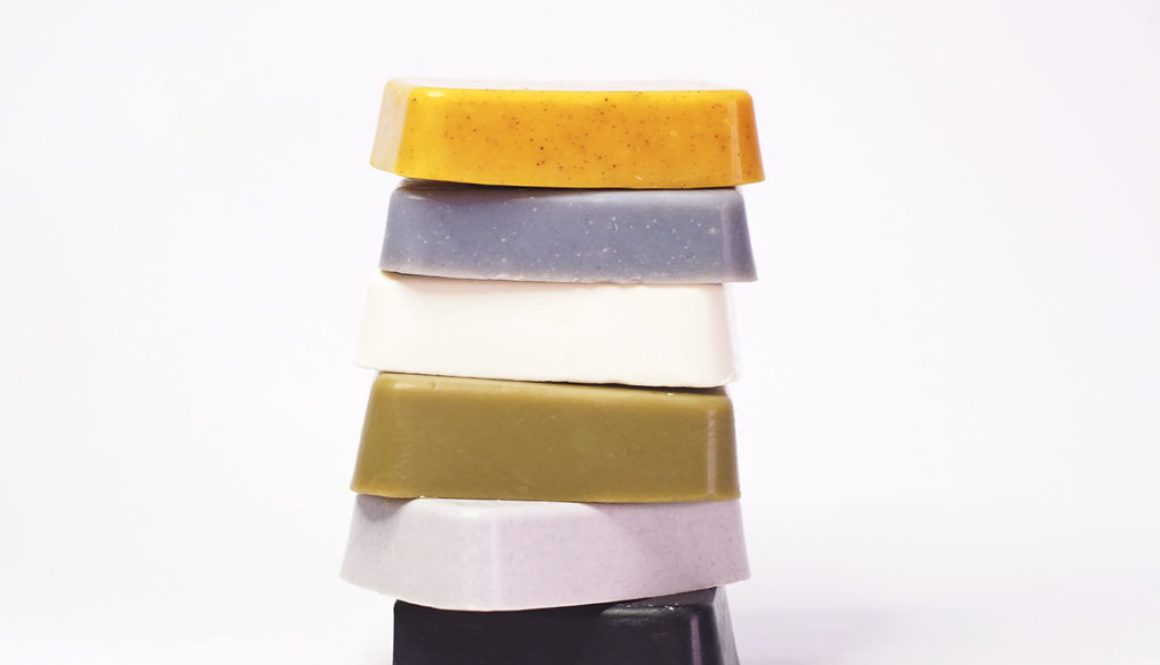 Naturally coloured soaps